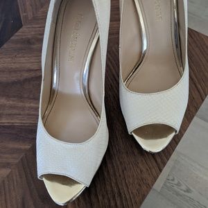 Gorgeous white and gold Engzo Angliolinis 8.5 W